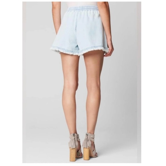 Blank NYC | Doing Too Much Elastic Waist Light Wash Denim Shorts | S - Picture 4 of 13